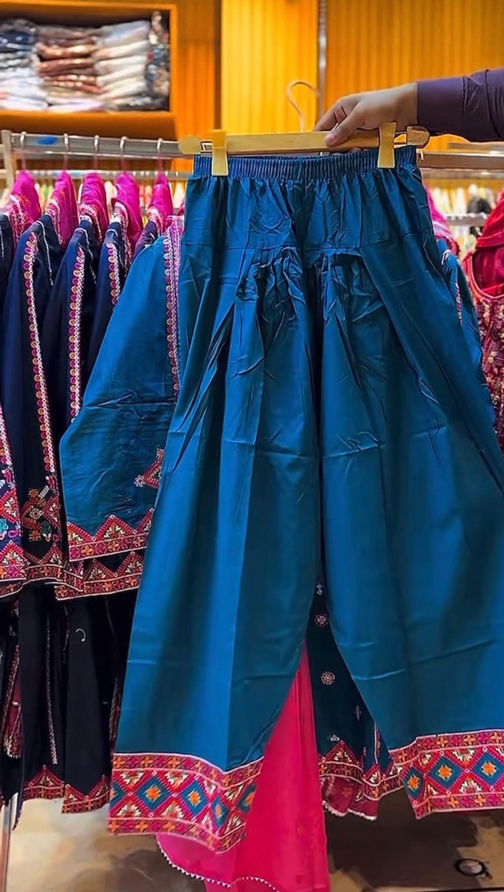 3 Piece - Traditional Lawn Dress