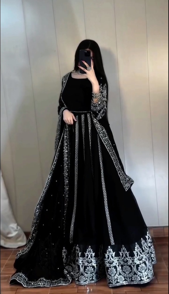 Lehenga 3 Pcs Stitched